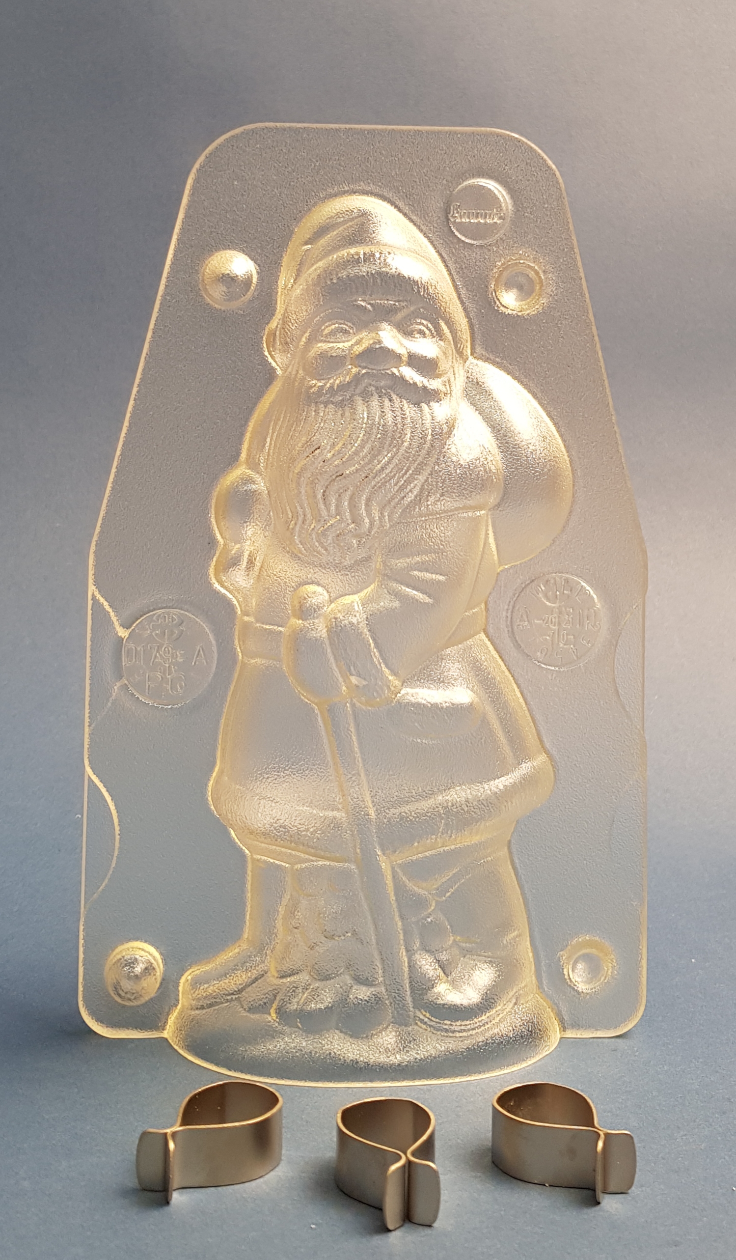 Product image 2 of the product “Santa claus walking ”