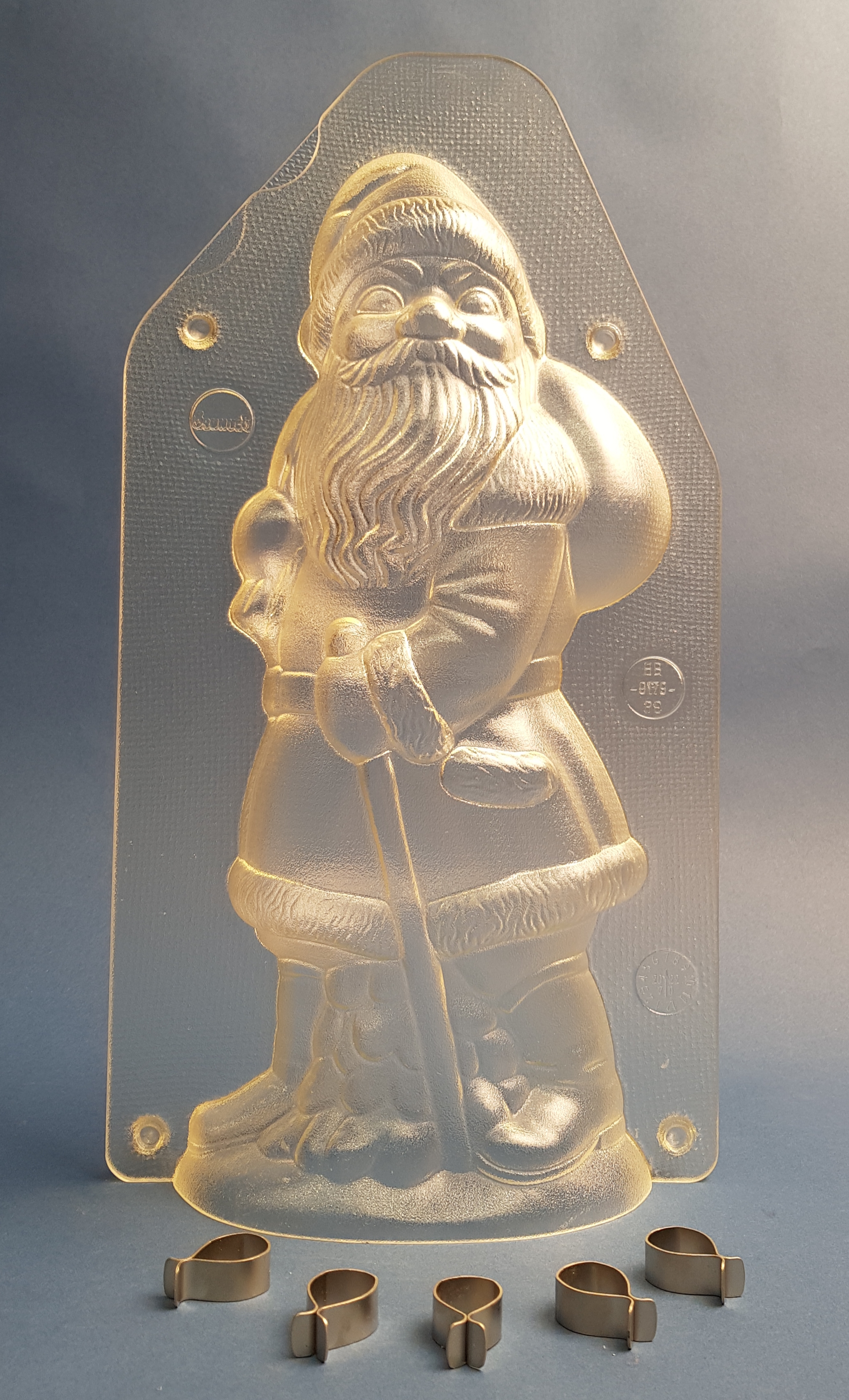 Product image 2 of the product “Santa claus walking ”
