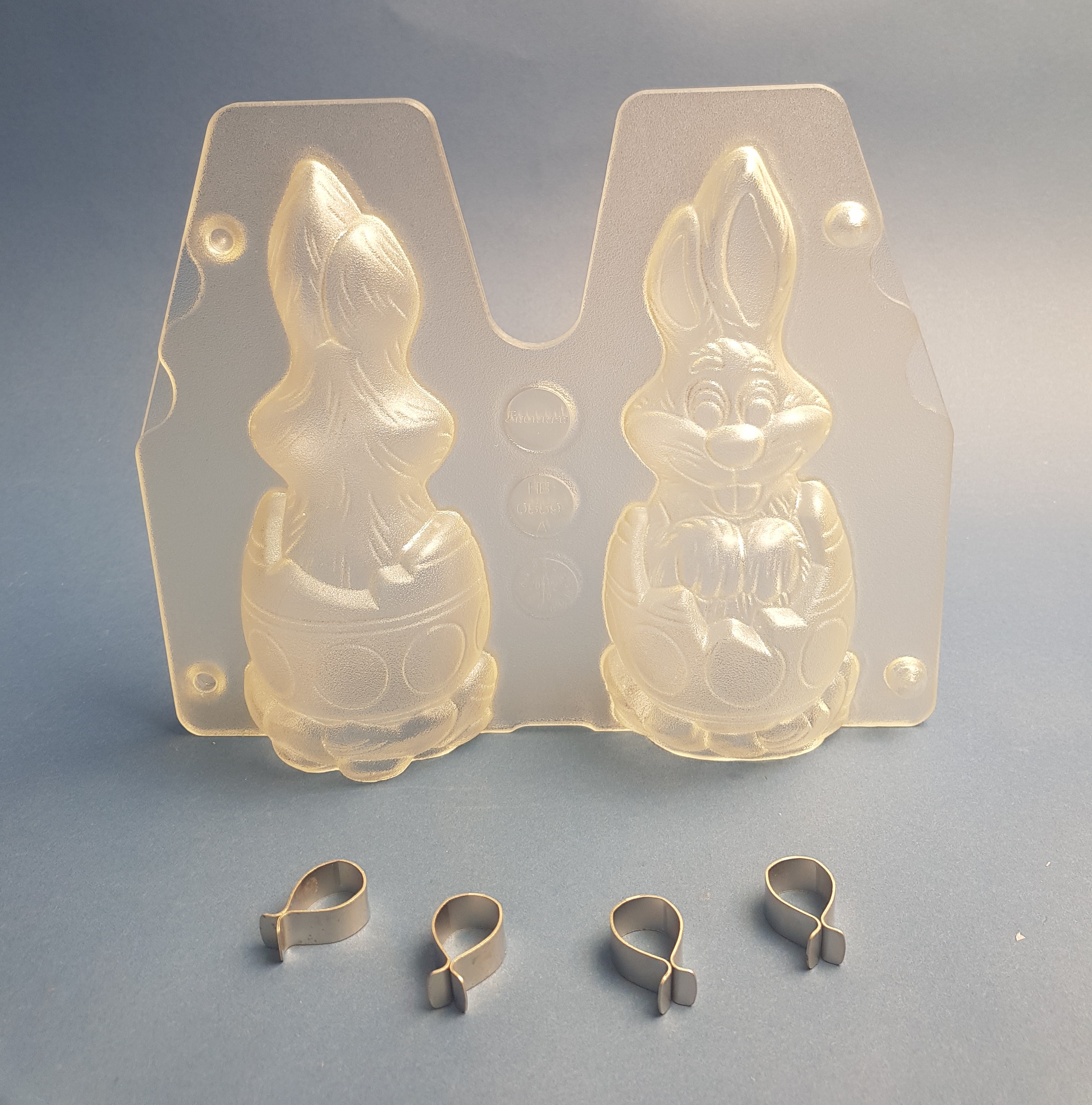 Product image 2 of the product “Rabbit with egg ”