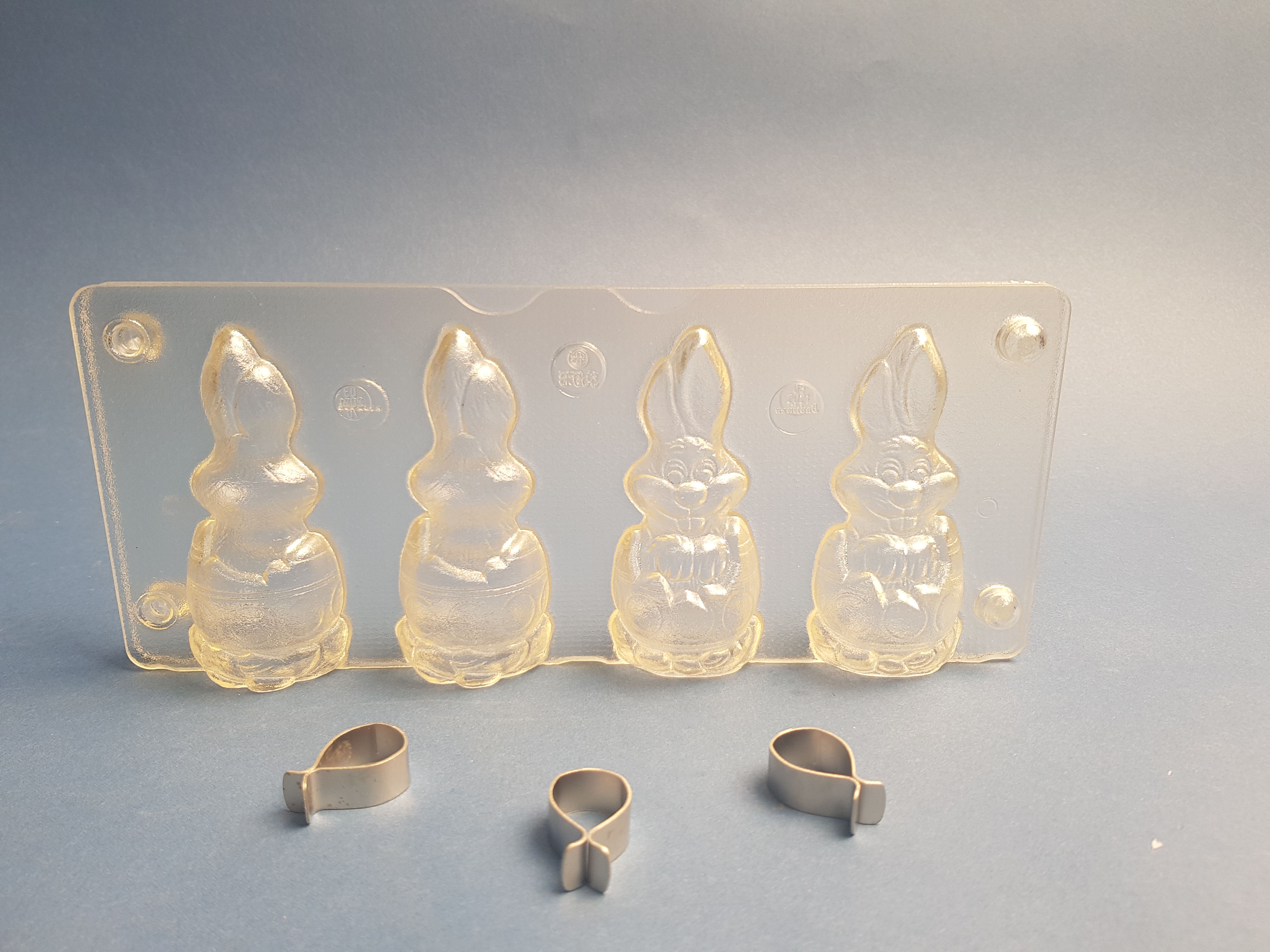Product image 2 of the product “Rabbit with egg ”