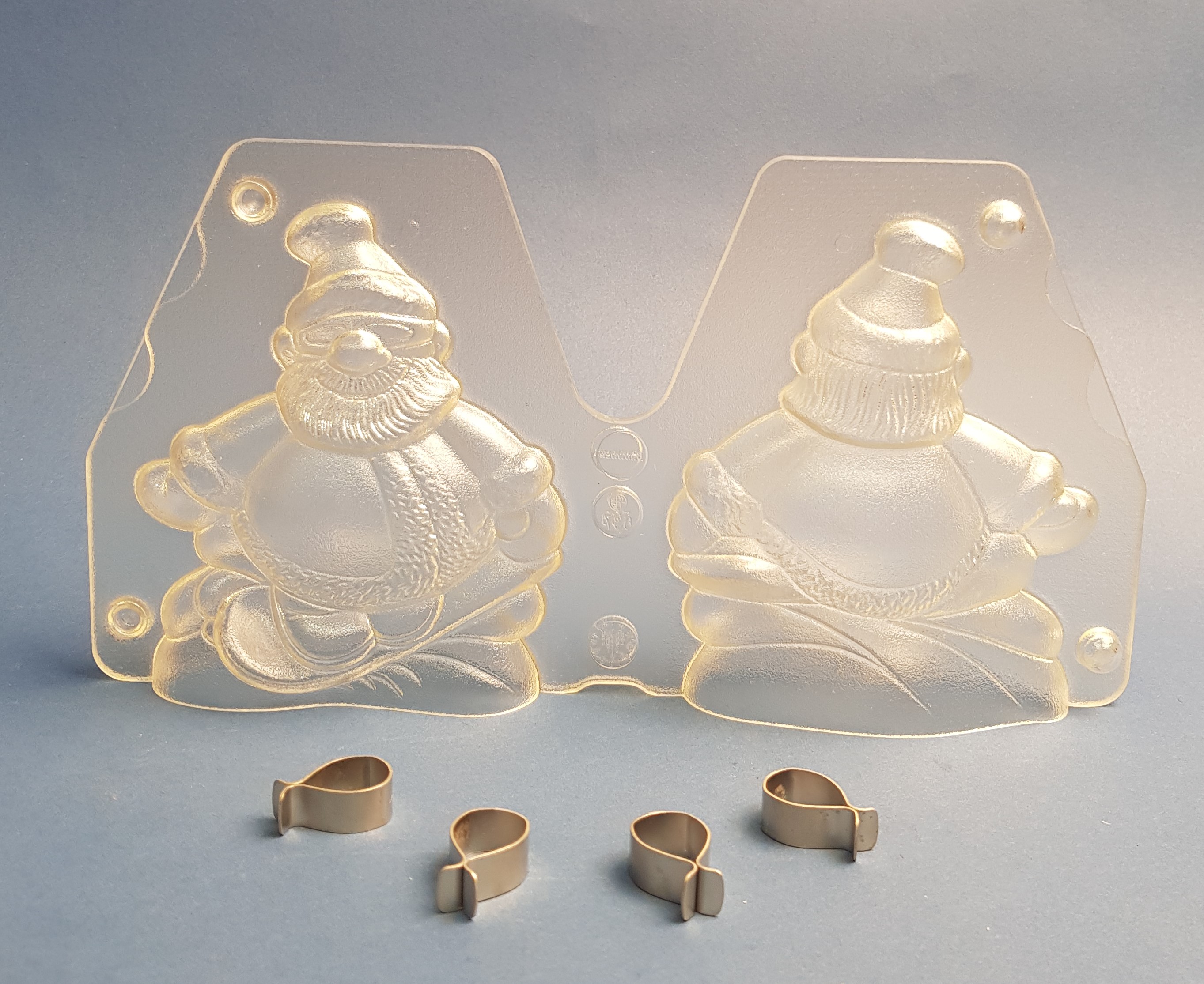 Artikelbild 2 des Artikels “Weihnachtsmann auf Snowboard “