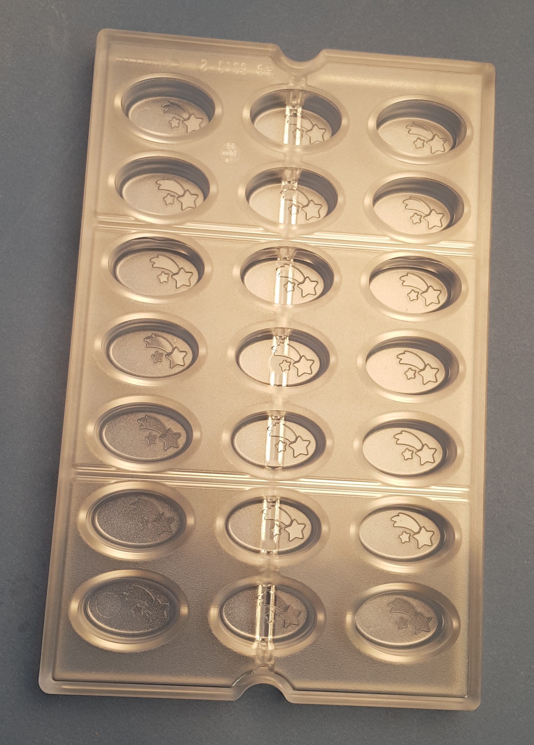 Product image 2 of the product “Oval praline 