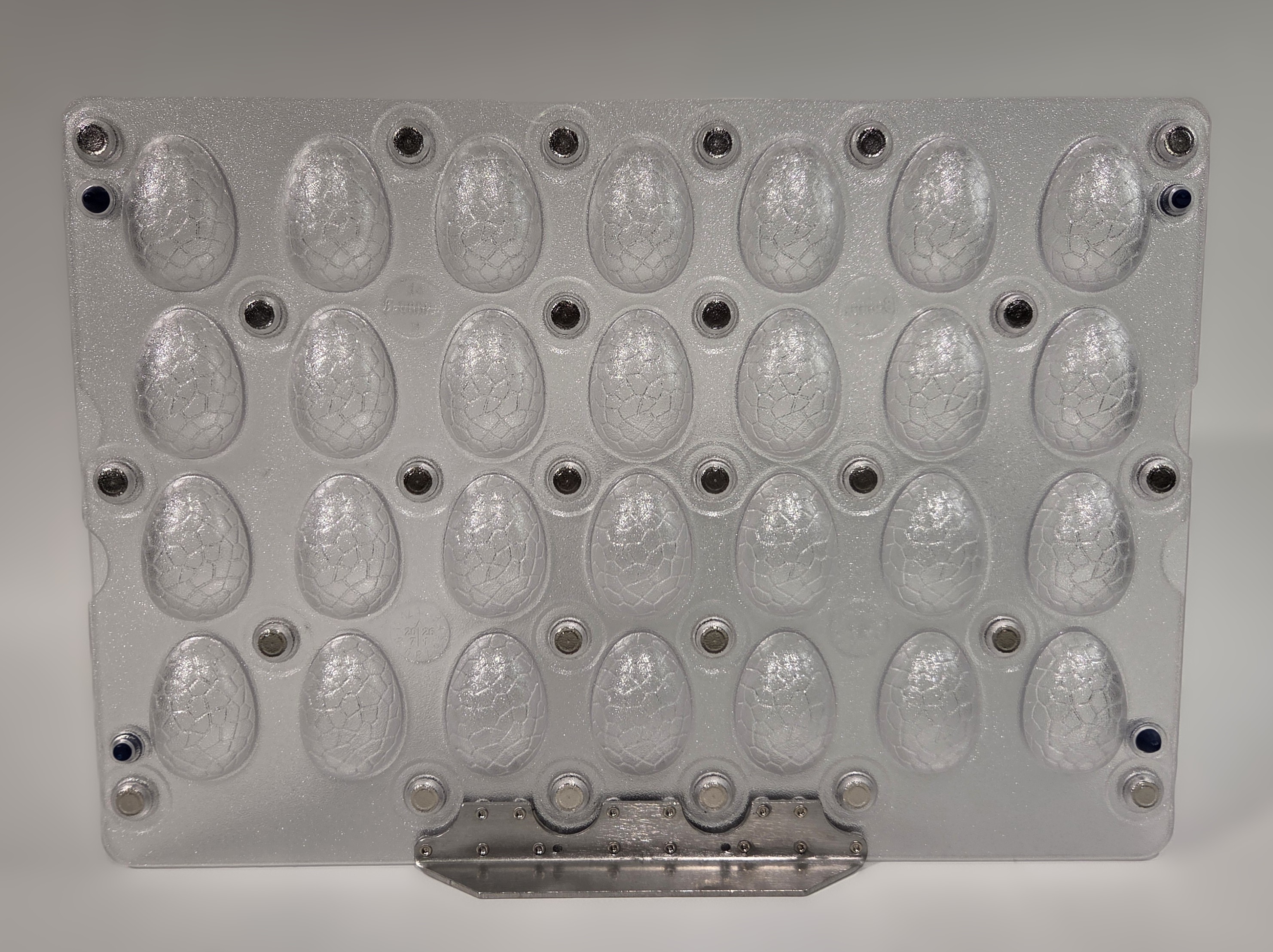 Product image 2 of the product “Egg crocodile style ”