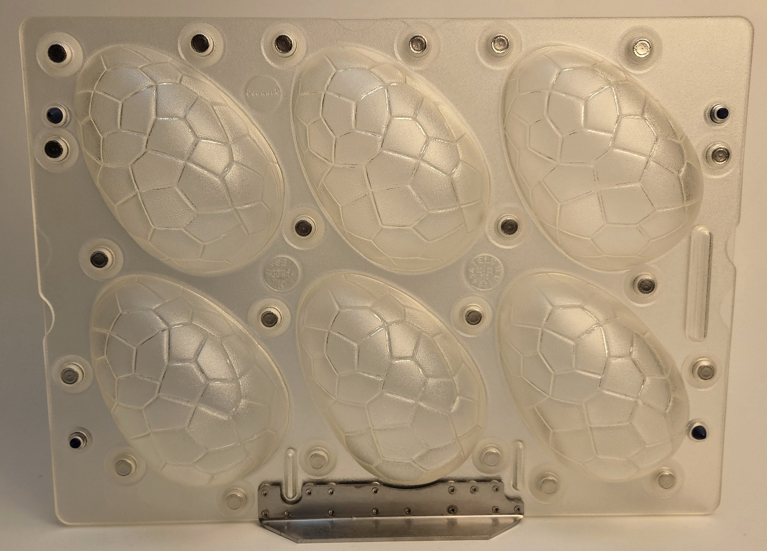 Product image 2 of the product “Egg, crocodile style ”