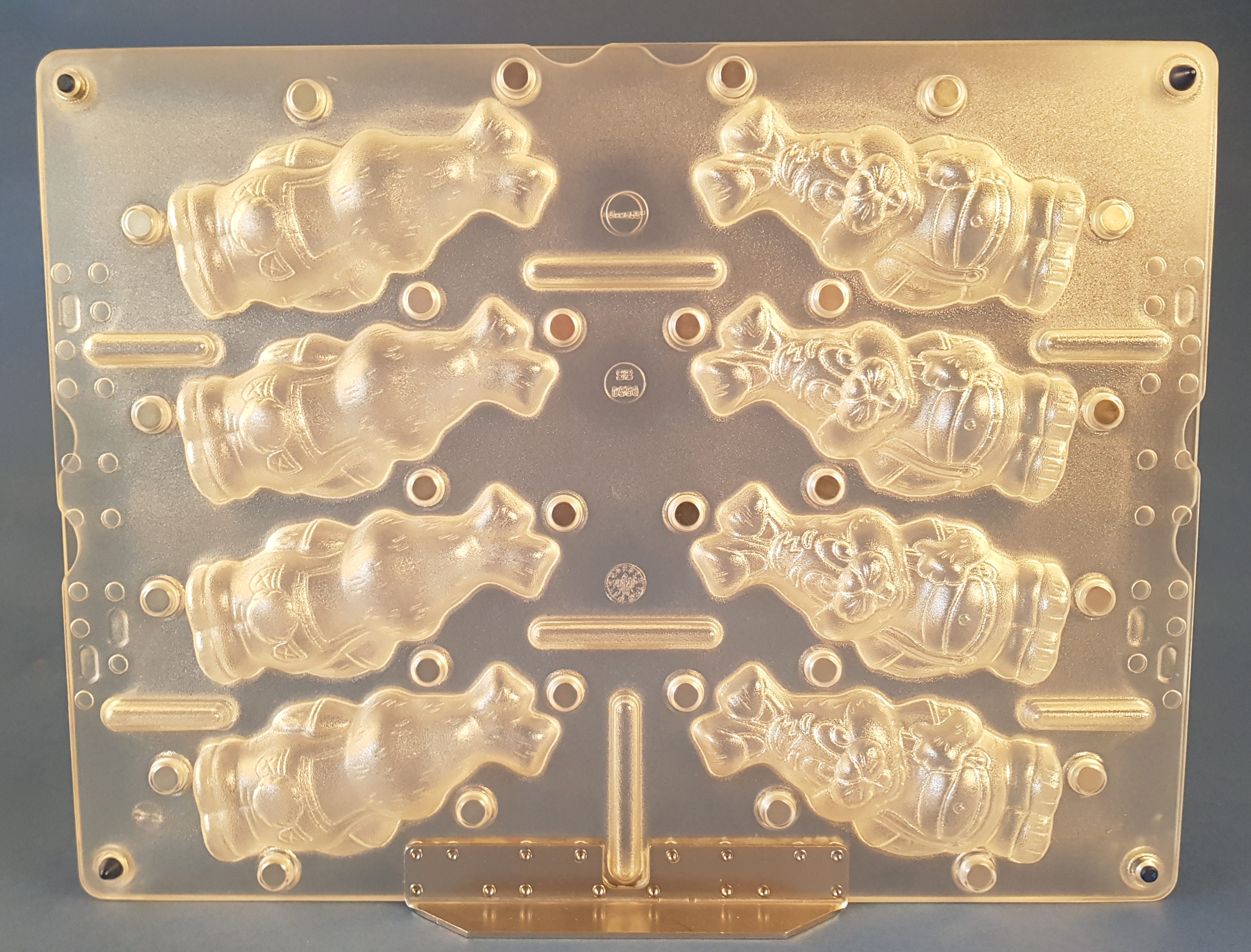 Artikelbild 2 des Artikels “Stehhase mit Bauch “
