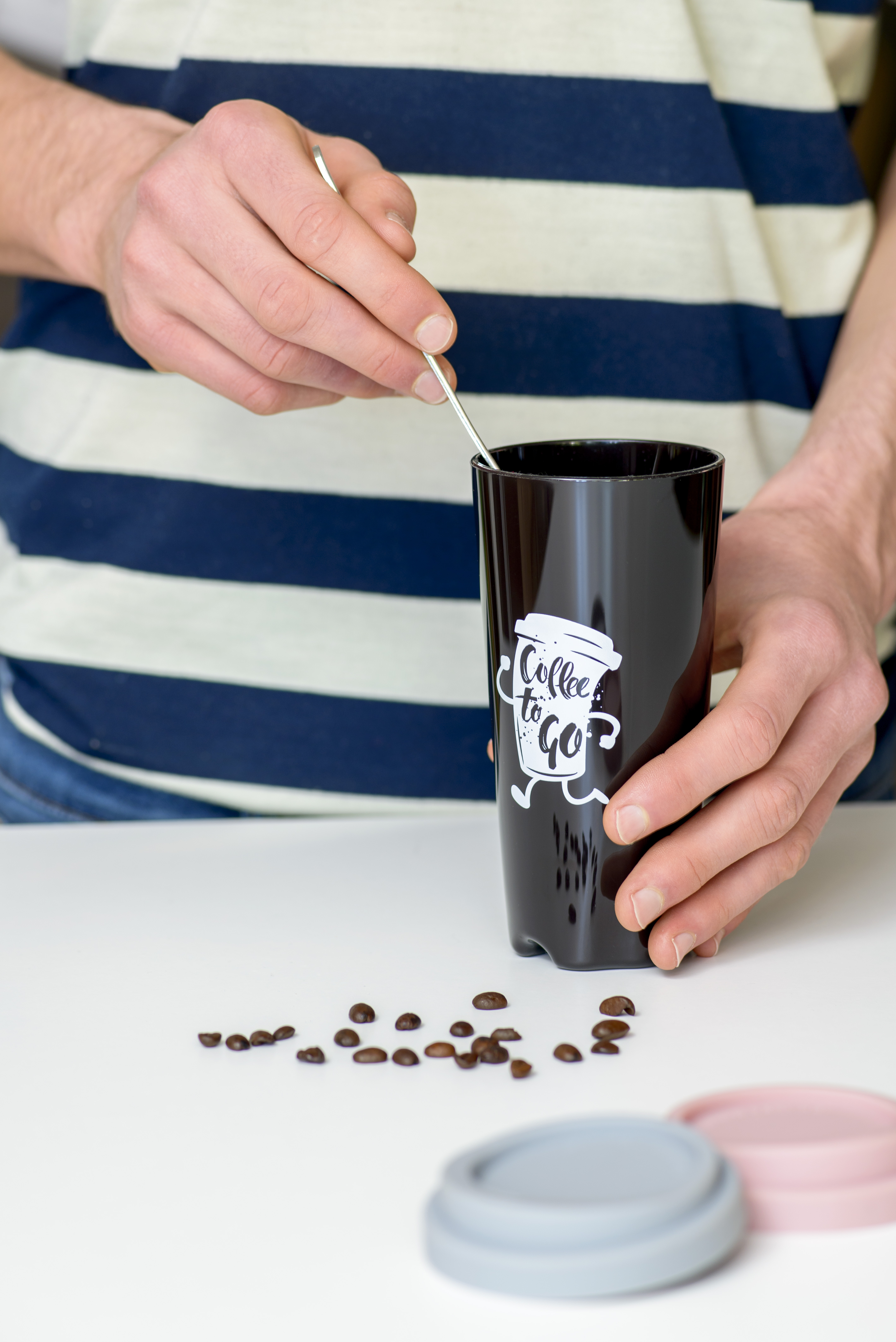 Artikelbild 3 des Artikels “Coffee to go Becher (schwarzbraun), ca. 0,4 l “