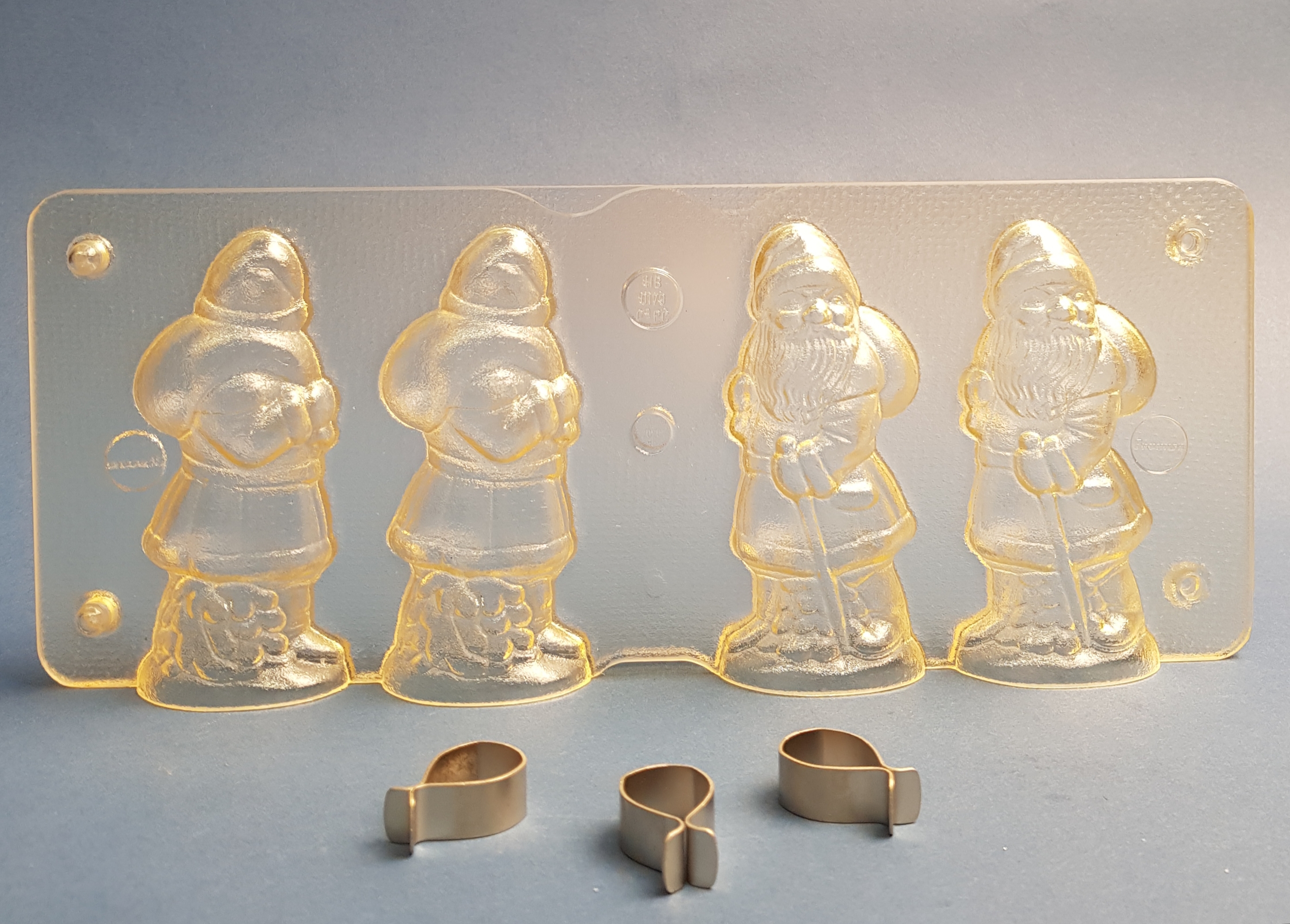 Artikelbild 3 des Artikels “Weihnachtsmann schreitend “